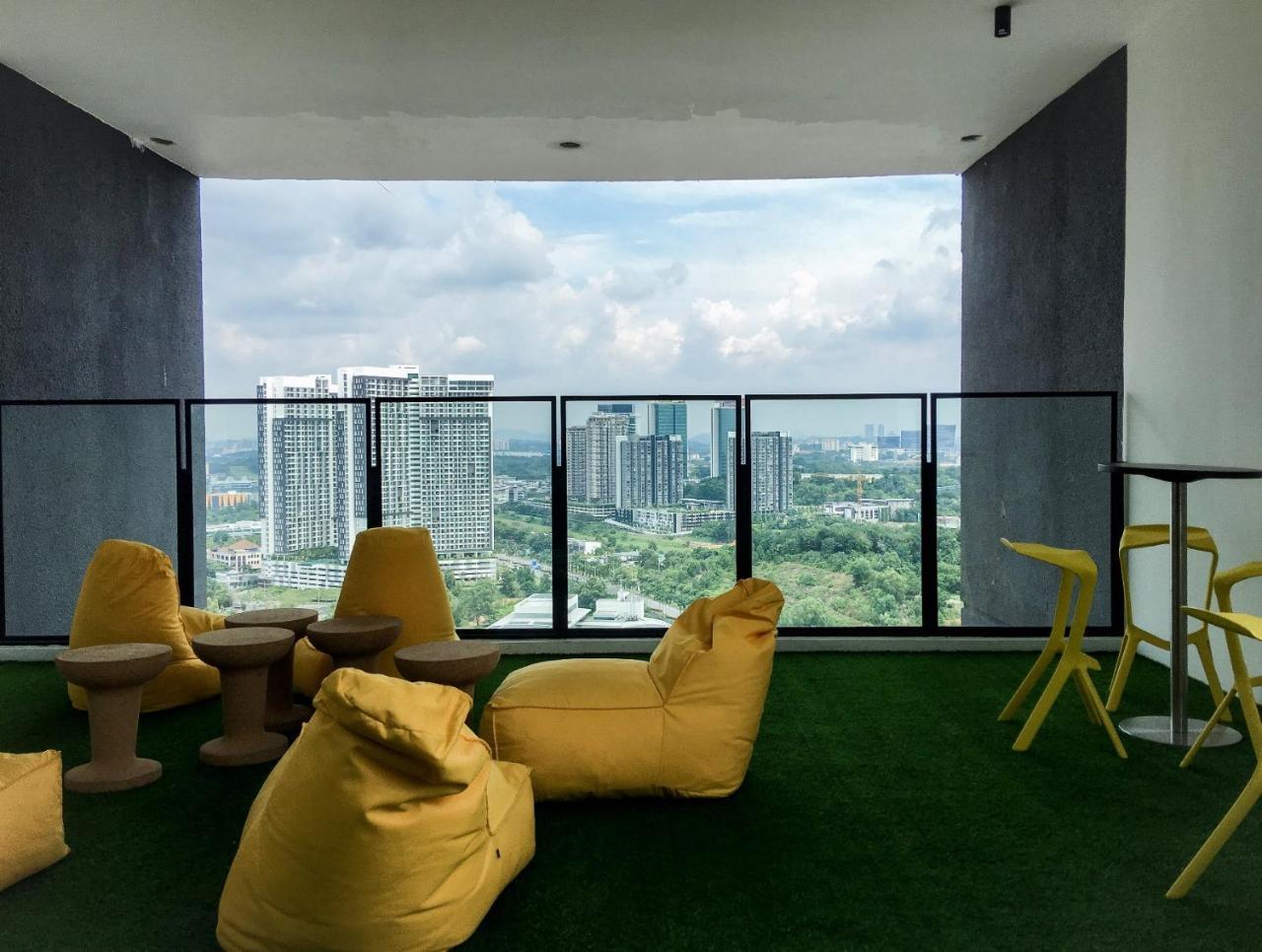 Cozy Kanvas Soho Suites Cyberjaya Exterior foto